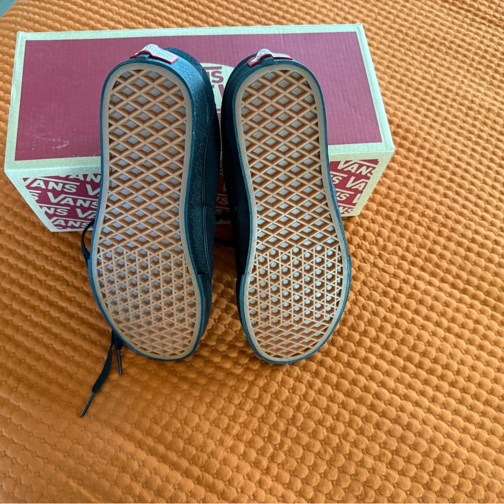 Classic Vans - Picture 2 of 2